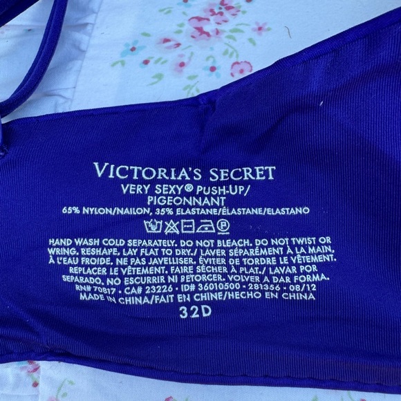 Rhinestone studded Very Sexy Push up bra - Picture 4 of 4